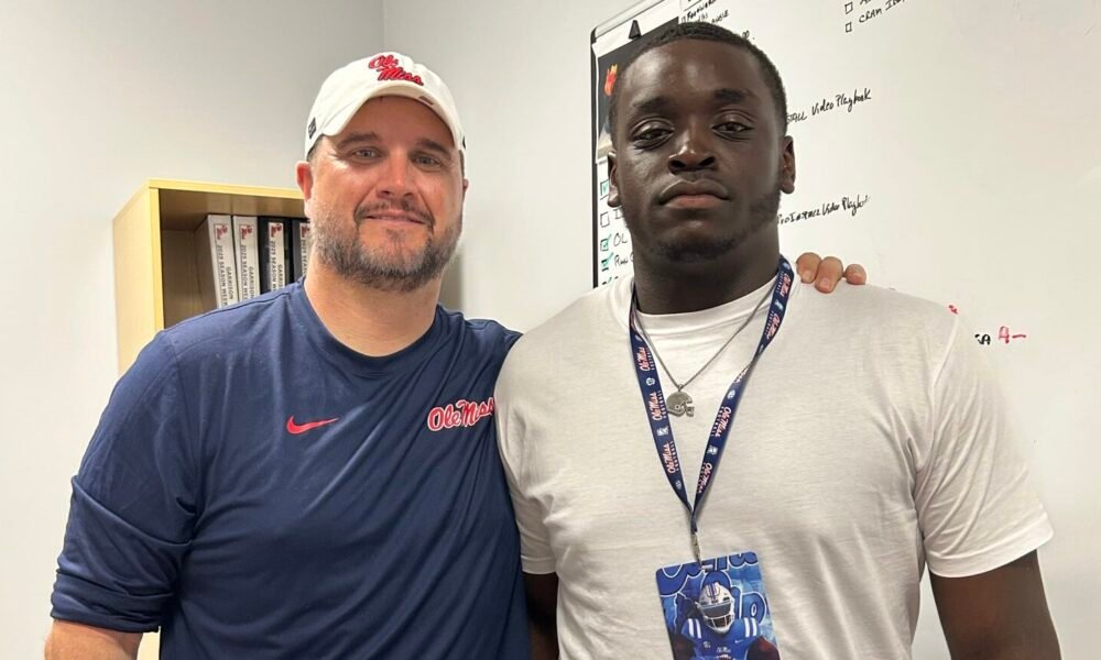 Ole Miss offensive line coach John Garrison with Antonio Keefer during Keefer's visit to Oxford last week. | Photo credit: Antonio Keefer/X